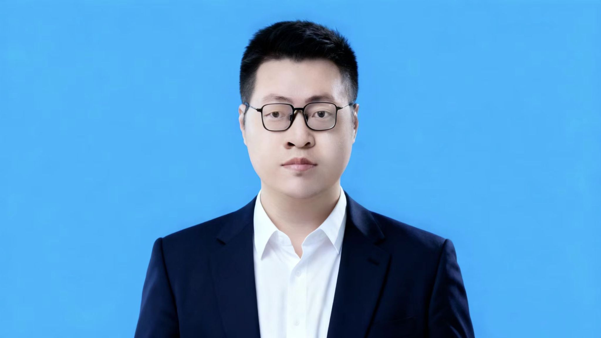 第49期校友风采：从机器人赛场到电力一...